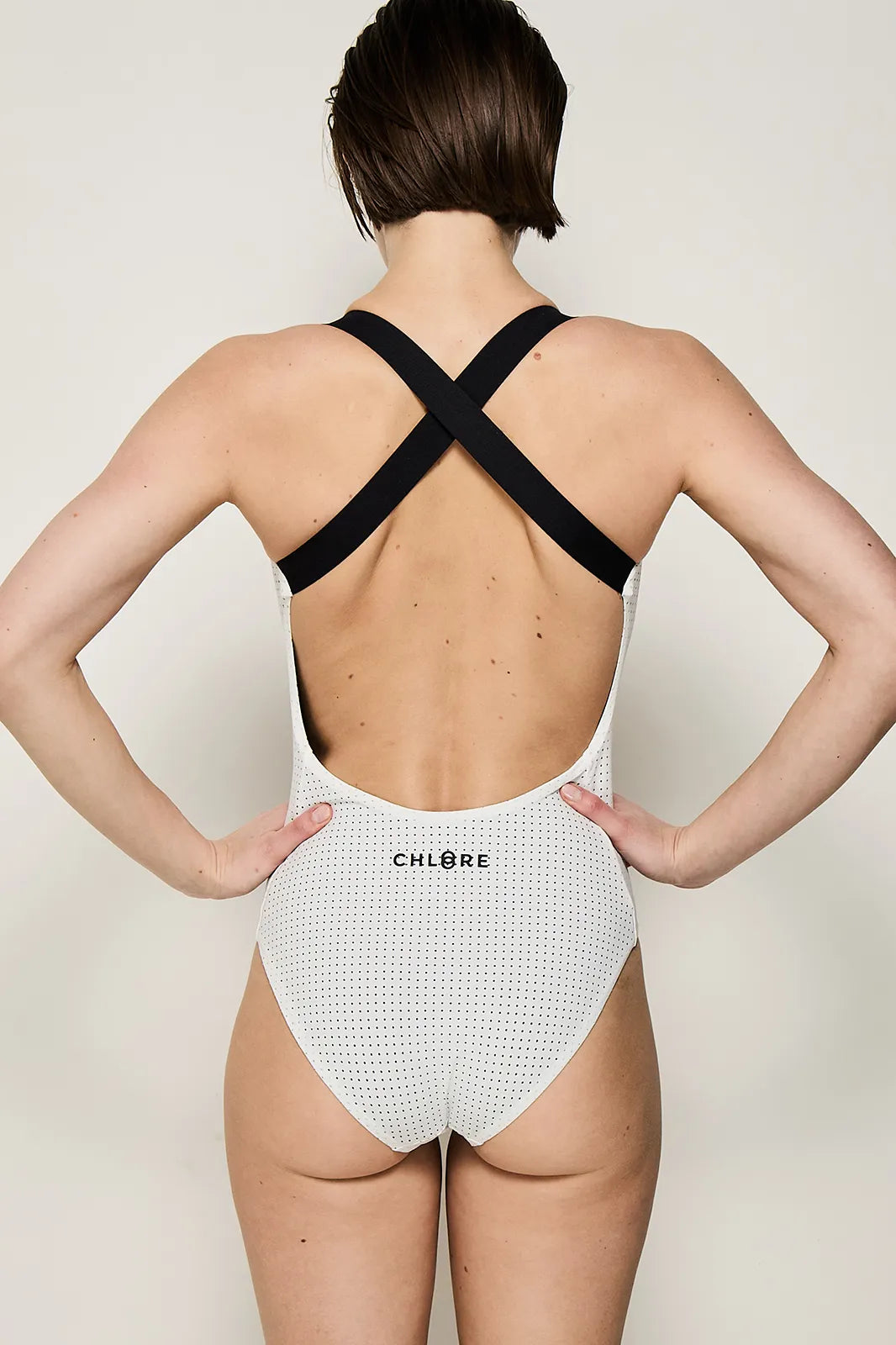 chlore-swimwear-maillot-de-bain-premium-une-piece-camille-lazer-white