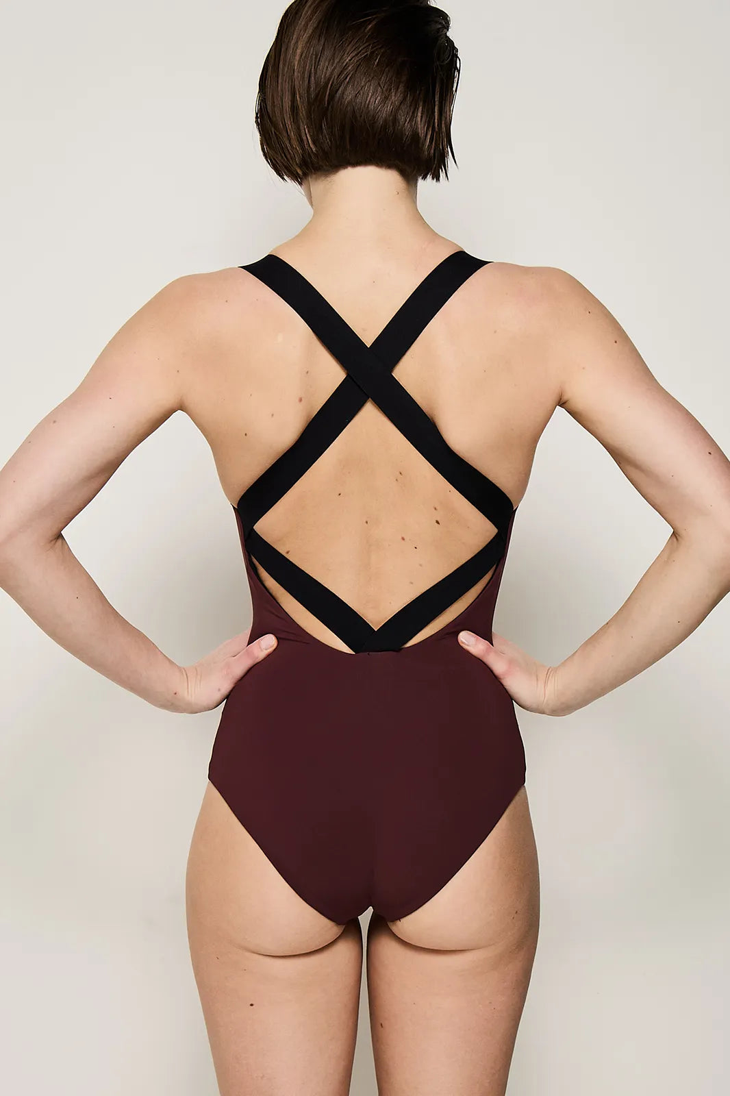 chlore-swimwear-maillot-de-bain-premium-une-piece-reversible-saint-georges-rosso-vino-noir